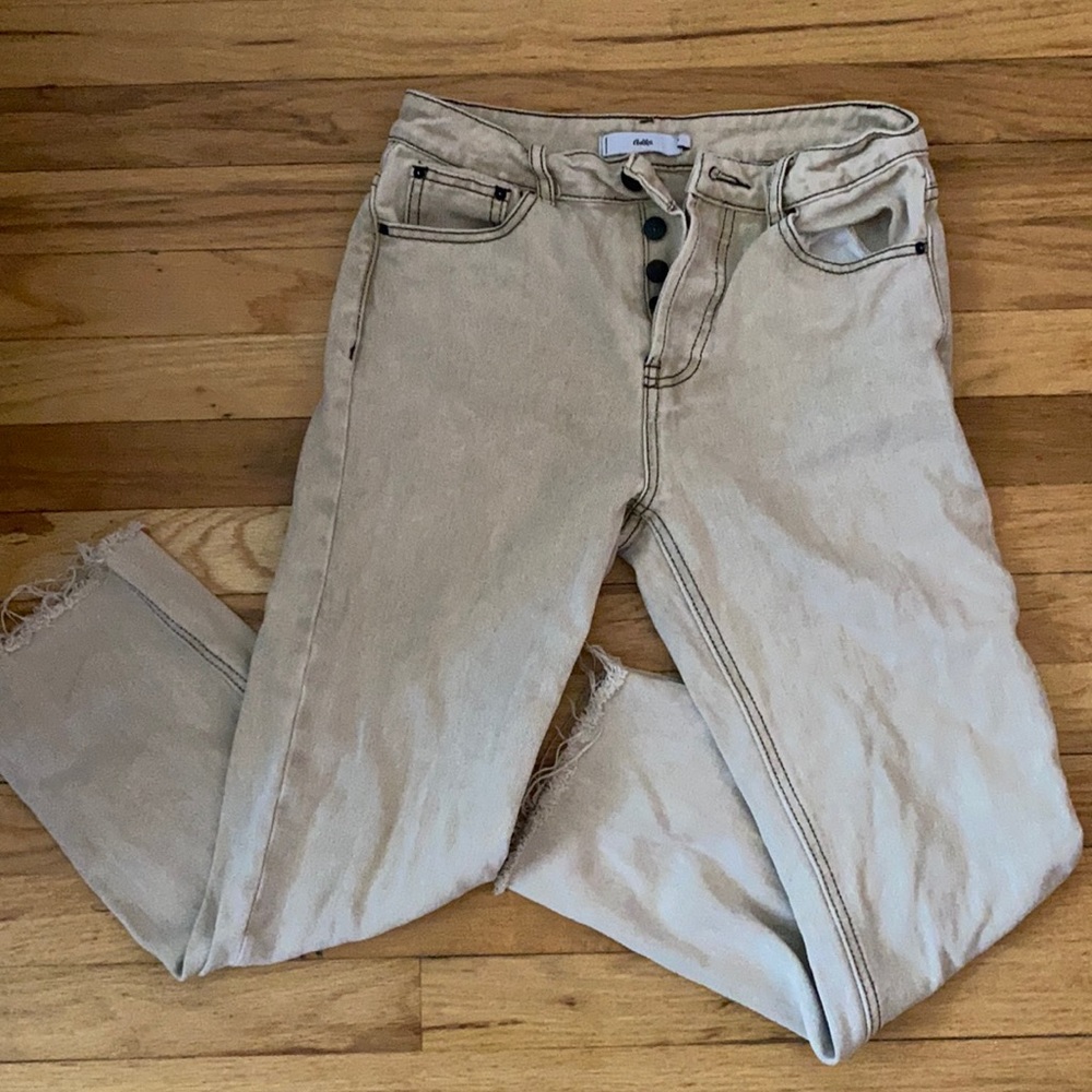 ⛄️2/$25 ⛄️ Adika tan jeans
